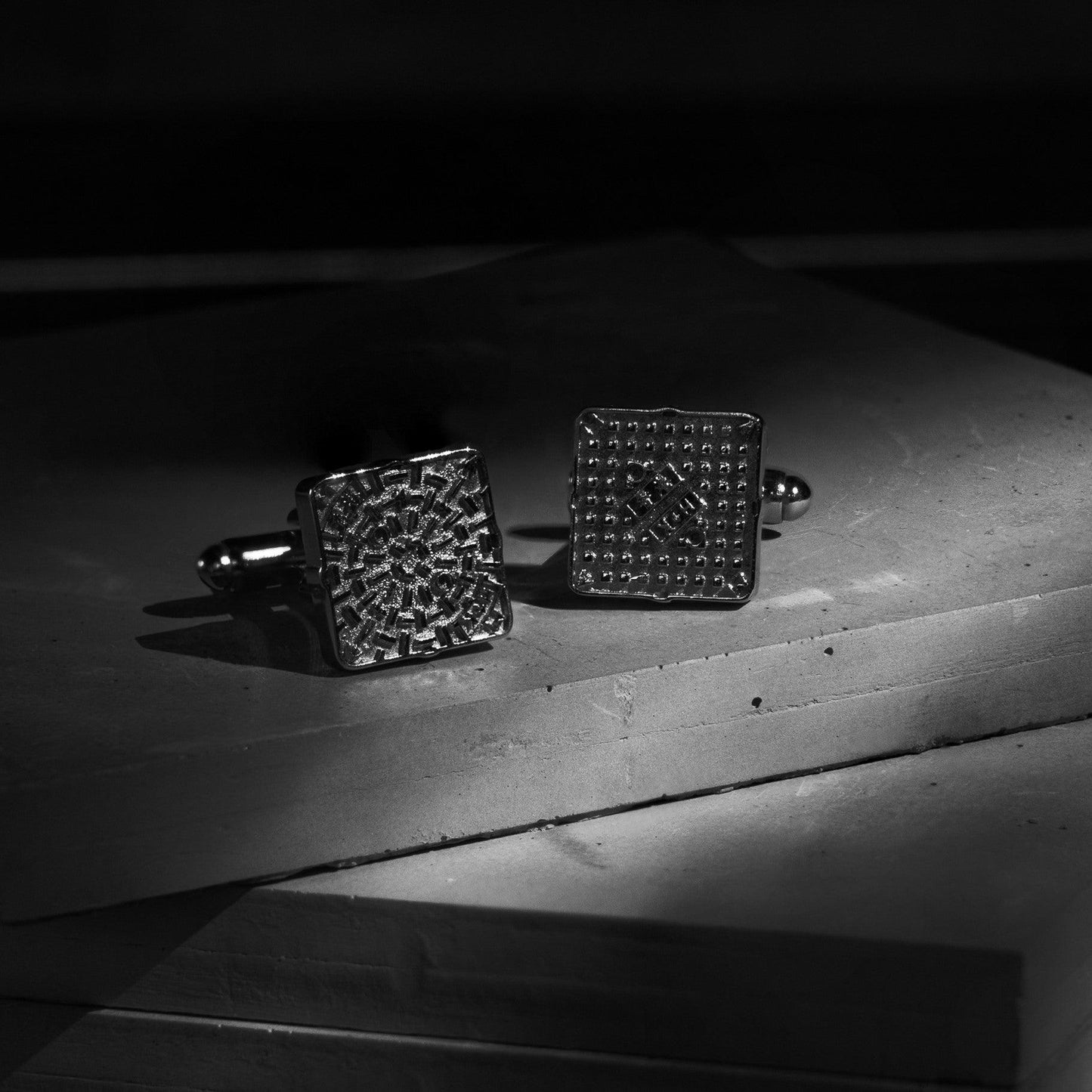 Cufflink | 圓清 方濁 - Concretology