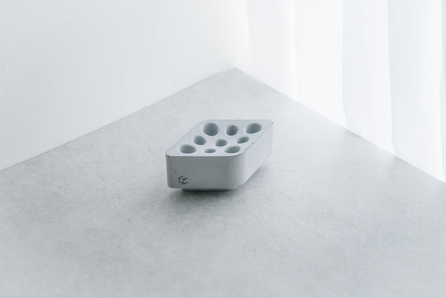 Hex : Desktop Organizing System - Concretology