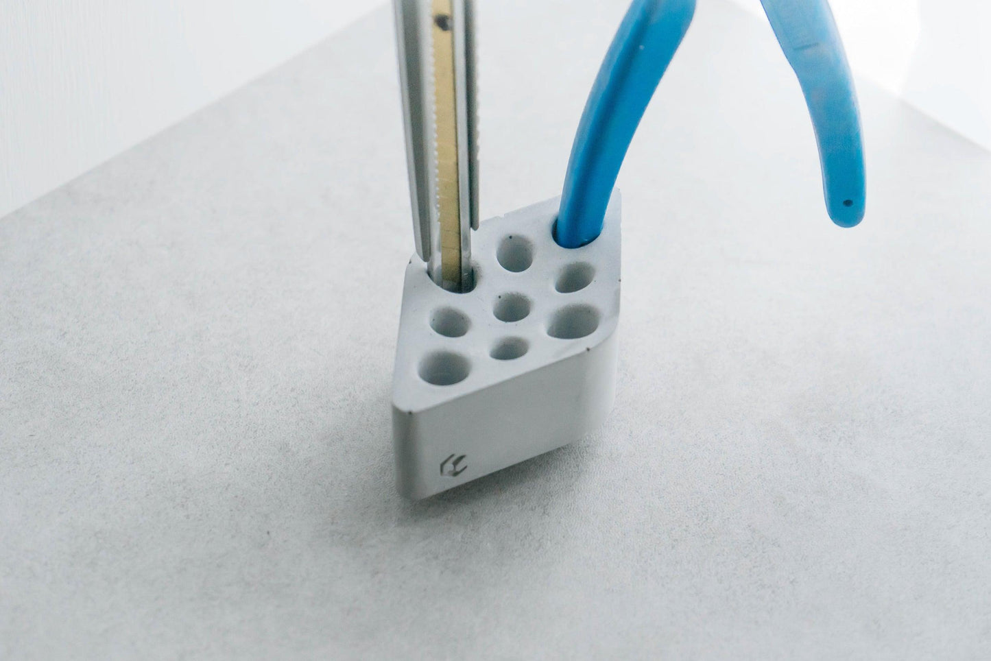 Hex : Desktop Organizing System - Concretology